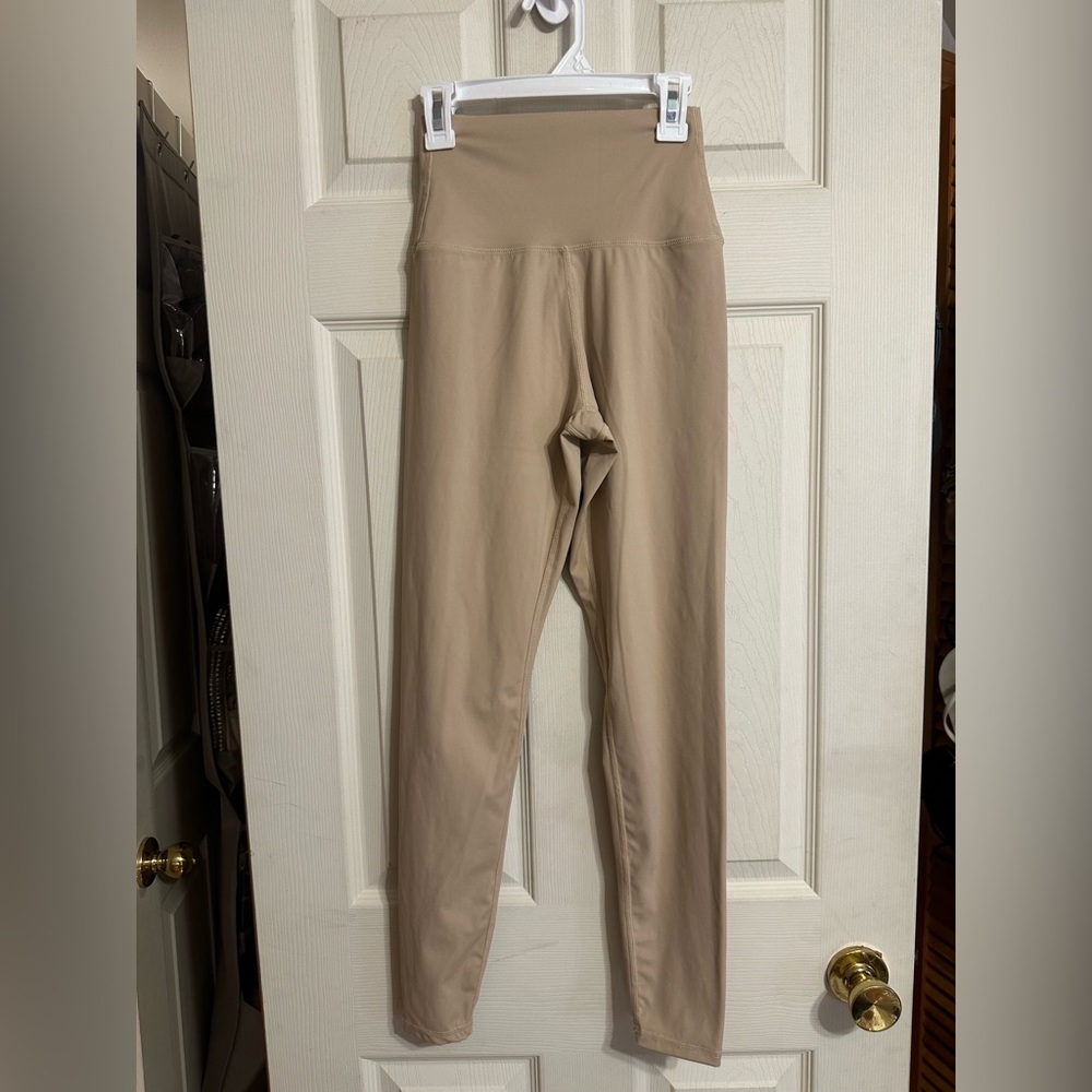 Uncia Active Tan Set - Picture 2 of 6